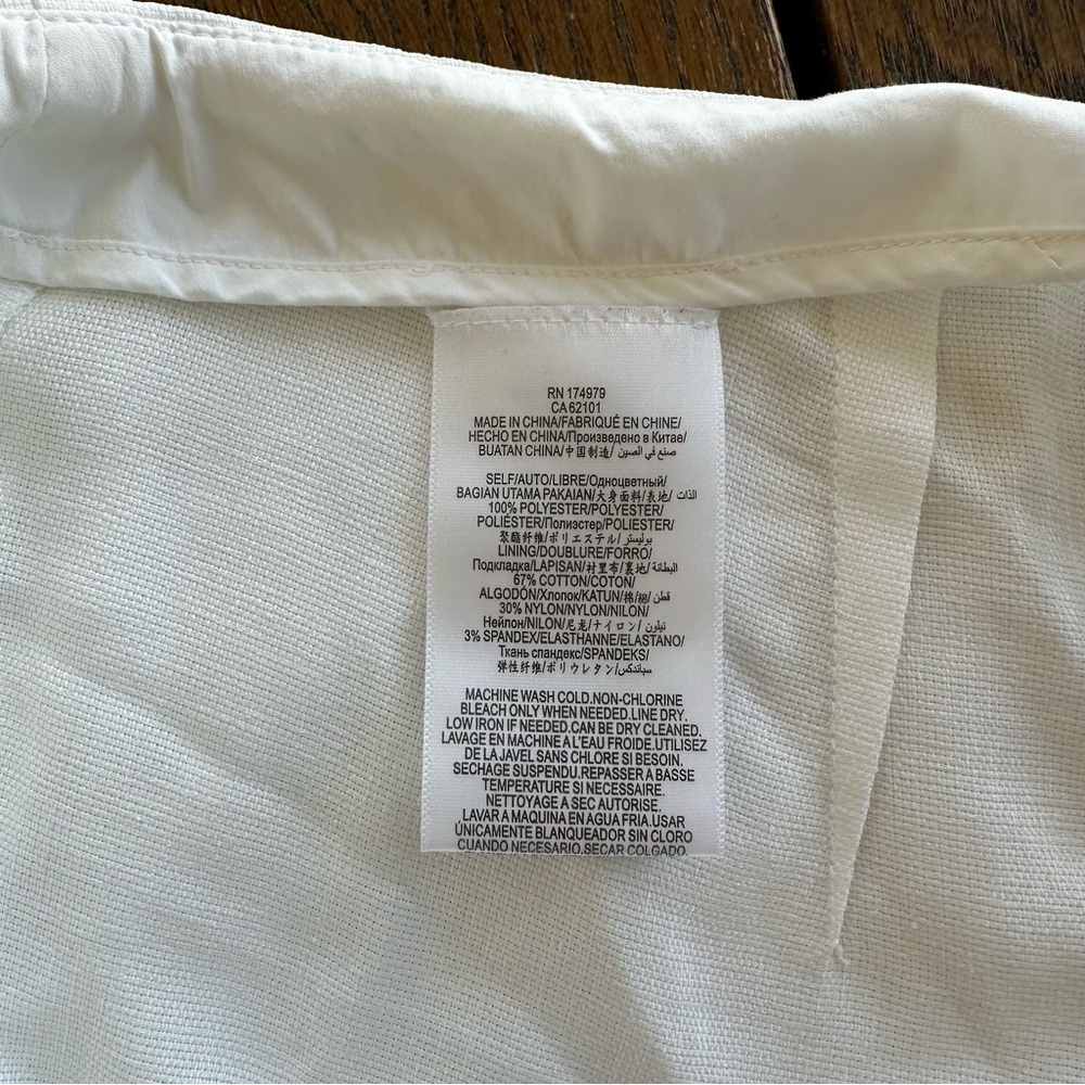 BCBGMaxAzria Elegant White Women's Skorts - Picture 4 of 5